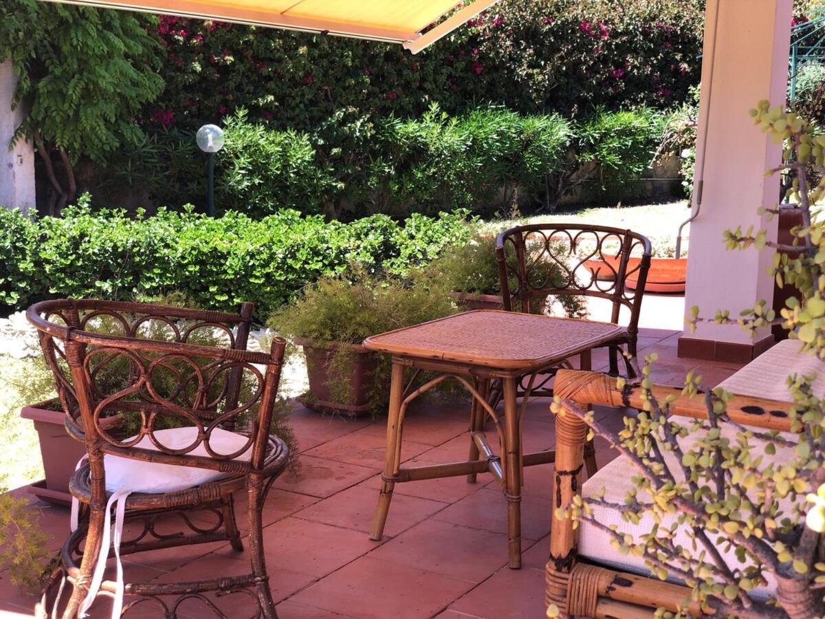 Le Tre Palme Villa Fontane Bianche Exterior foto