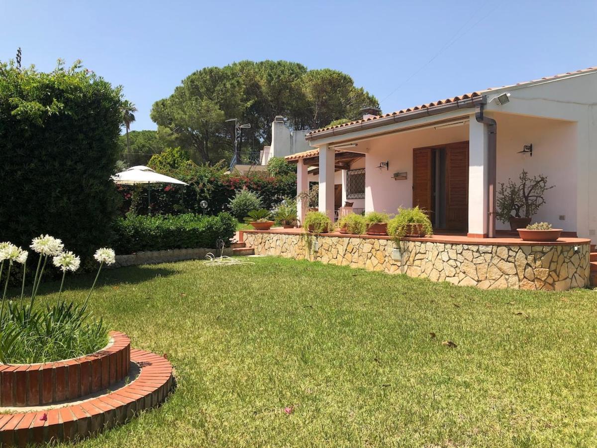 Le Tre Palme Villa Fontane Bianche Exterior foto