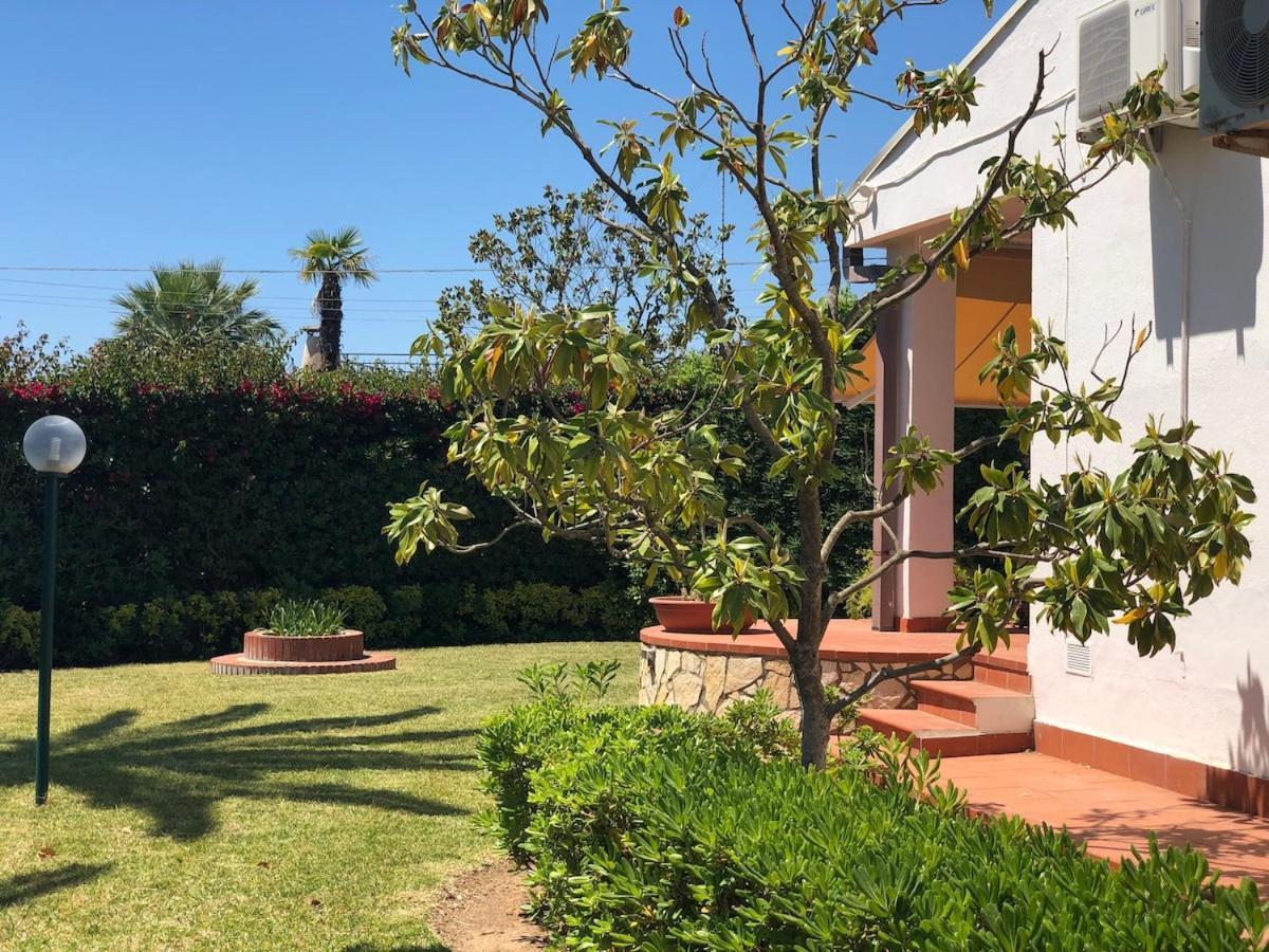 Le Tre Palme Villa Fontane Bianche Exterior foto